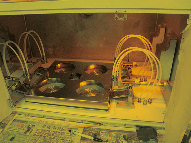 f.  3. 4-inch programmable display fixing machine